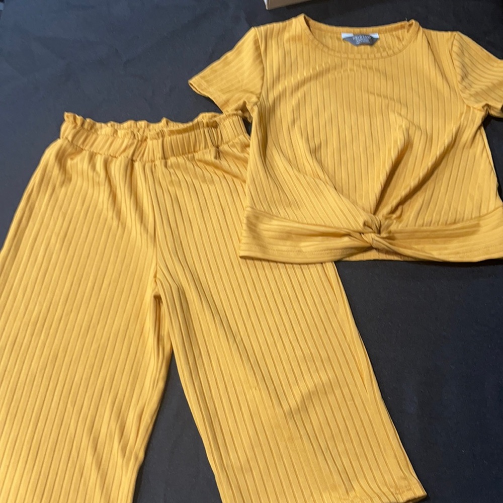 Girls 2 Piece mustard colored set